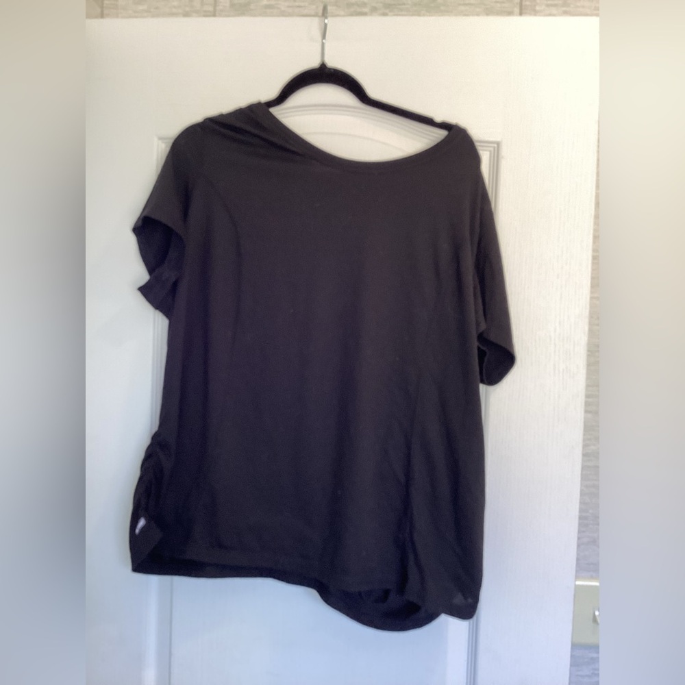 Danskin Black Short-Sleeve Women's Tee 3XL EUC